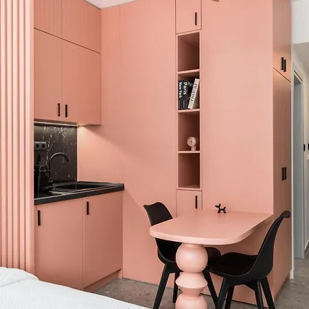 Lorian Suite By Alchemia Parking Thessaloniki Exterior photo
