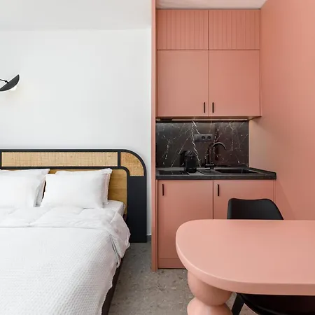 Lorian Suite By Alchemia Parking Thessaloniki Exterior photo