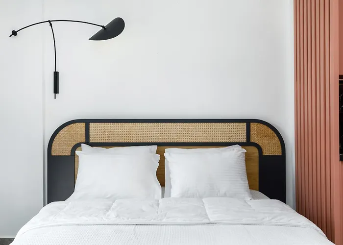 Lorian Suite By Alchemia Parking